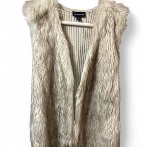 I.N. Studio Faux Fur Vest in Beige
